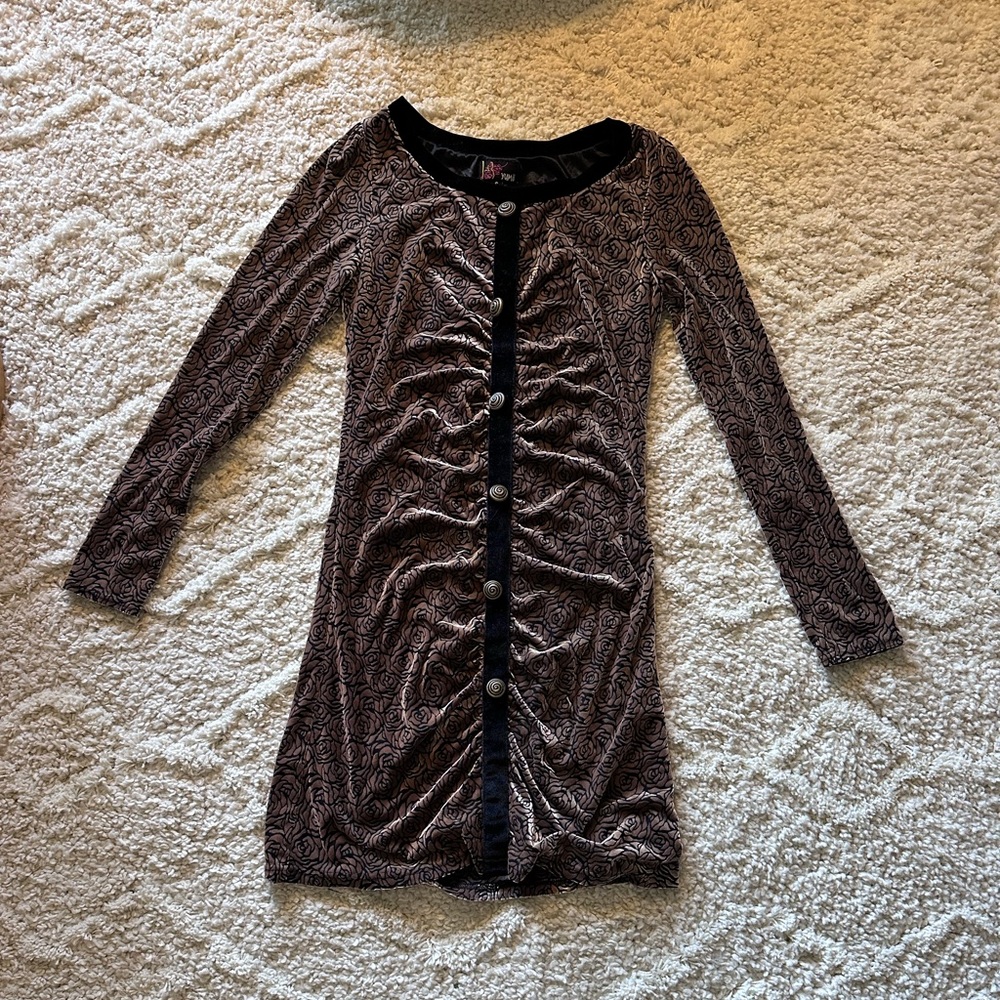 Taupe rose velvet dress